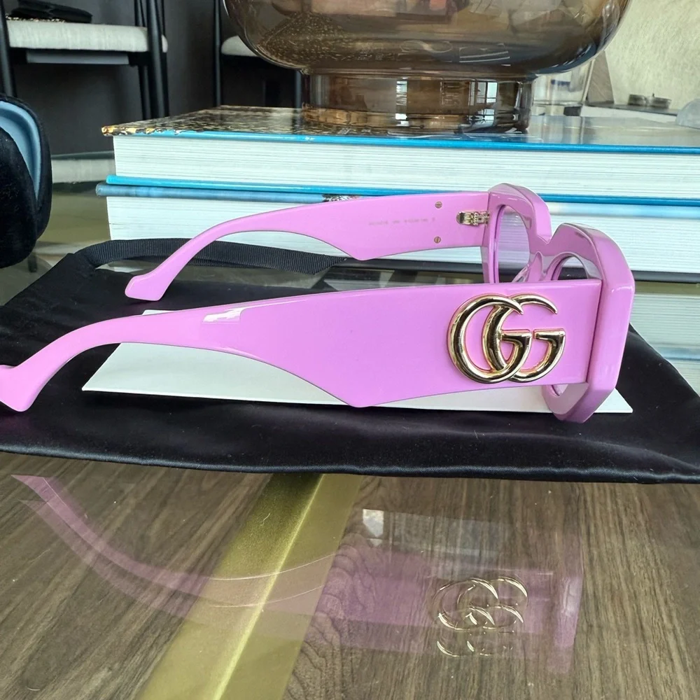 Gucci pink cat
